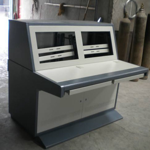 數(shù)控操作箱要安全